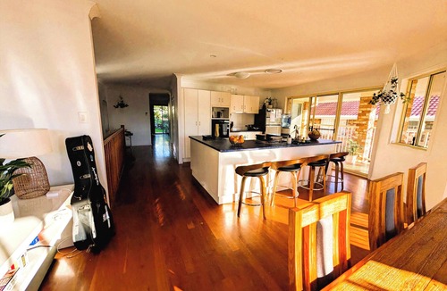 Banora Point House | Entire Peaceful Home with Private Pool & Waterfall walk - Banora Point
