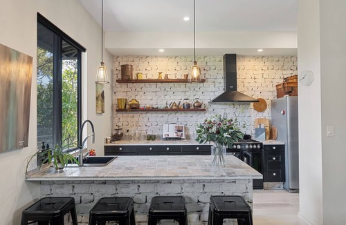 Beechmont Cabin | Escape to a Mountain Retreat in Beechmont, Australia