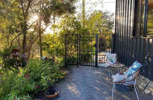 Beechmont Cabin | Escape to a Mountain Retreat in Beechmont, Australia