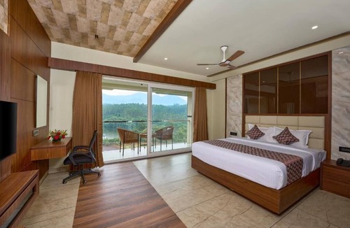 Devikolam Resort | Eve Munnar Luxury Resort & Spa
