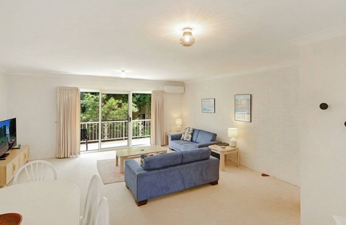 Avoca Beach Apartment | Evening Soiree - Good Position
