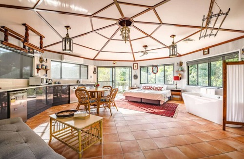 Gleniffer Apartment | Evermoore Castle - Enchanting Stay w/River Access