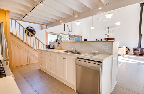 Hindmarsh Valley Bed & Breakfast | Exclusive Fleurieu Peninsula Luxury Retreat | 3 Private Villas on 75 Acres