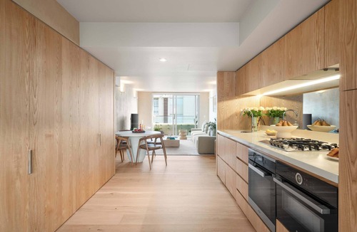 Bondi Beach Apartment | Exclusive Pacific Building Apt with Ocean Views
