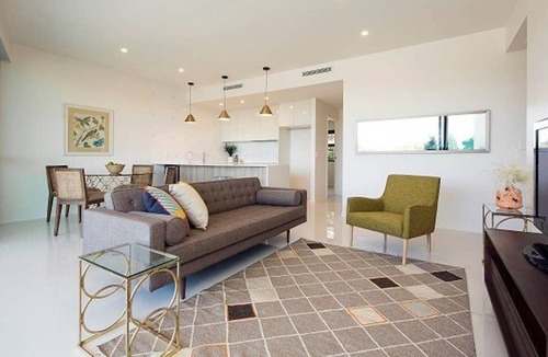 Bulimba Apartment | Executive 3BR Bulimba Apartment with Balcony in Central Location
