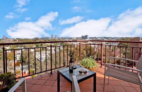 Surry Hills Apartment | Expansive Views From Sydney 1 Bedroom Apartment