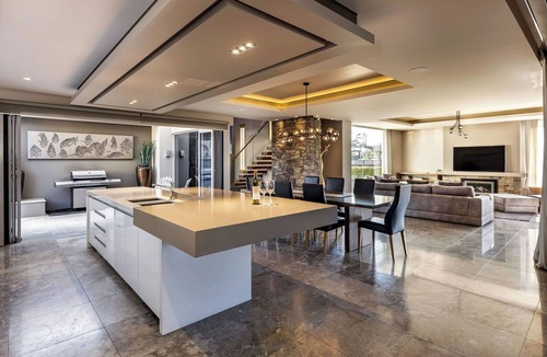 Dunsborough House | EXTRAVAGENT AND STYLISH TWO STOREY HOME WITH HUGE OUTDOOR ENTERTAINING AREA