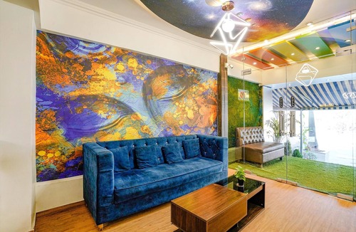 Kharghar Hotel | Fabexpress White House