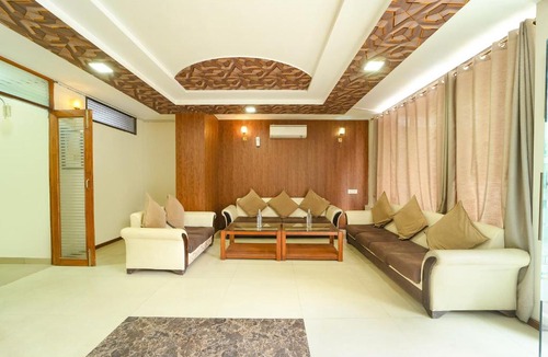 Malviya Nagar Hotel | FabHotel Aayansh