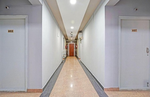 Bellandur Hotel | FabHotel Blueberry - Bellandur