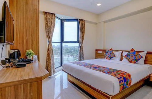 Kharadi Gaon Hotel | Fabhotel Ch Homes & Suites