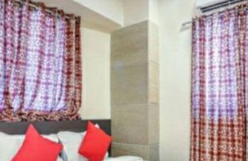 Bandra West Hotel | Fabhotel Crystal Luxury Inn