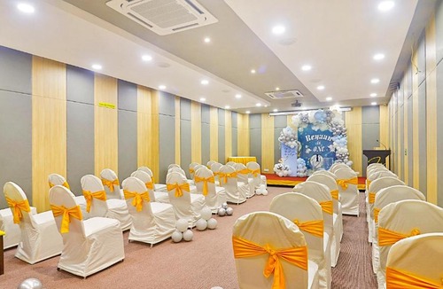 Gachibowli Hotel | FabHotel Eminent Suites Gachibowli