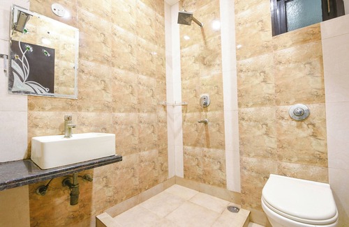 Karol Bagh Hotel | Fabhotel Fortune Residency - Nr Sarai Rohilla Railway Station