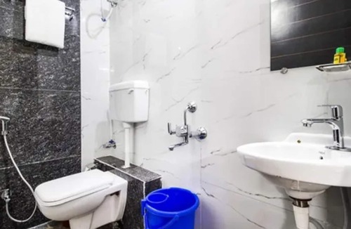 Rau Hotel | Fabhotel Grand Valley