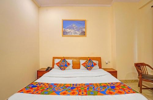 Sector 70 Hotel | FabHotel HM Residency