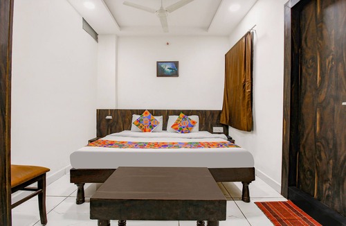 Bhopal Hotel | FabHotel HTC