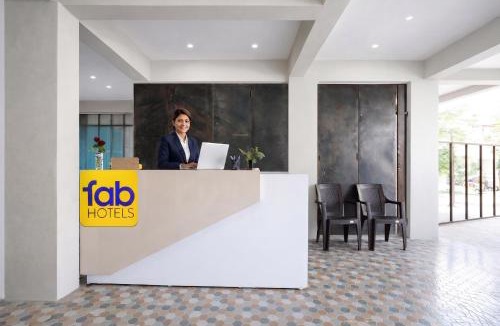 Pimpri - Chinchwad Hotel | FabHotel Infinity Residency