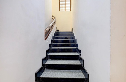 T Nagar Hotel | FabHotel Kences Inn