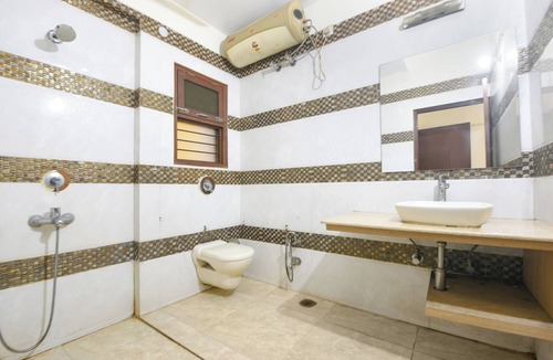 DLF City Hotel | Fabhotel Le Regent
