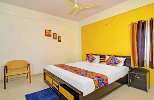 Shamshabad Hotel | Fabhotel Namaha Suites