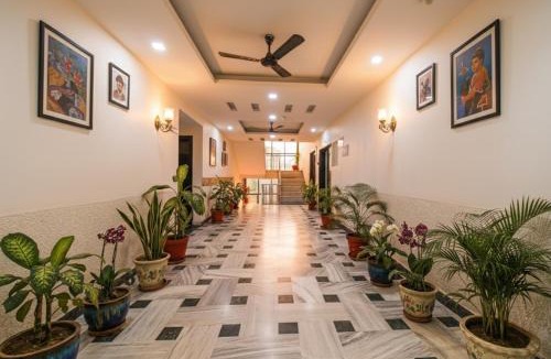 Bhopal Hotel | FabHotel Prime President