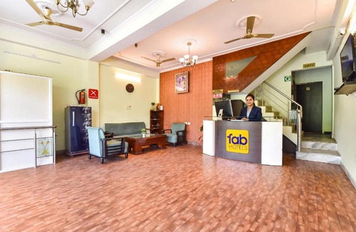 Tonk Road Hotel | FabHotel Raghukul - Nr Chokhi Dhani