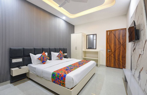 Mohali Hotel | Fabhotel Regal