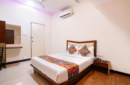 Thane West Hotel | FabHotel SK Galaxy