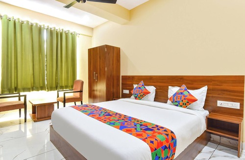 Vaishali Nagar Hotel | Fabhotel The Castle