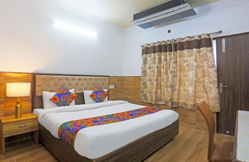 Vasant Kunj Hotel | Fabhotel Vasant Villa