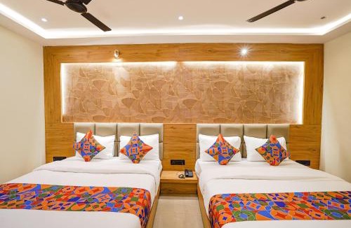 Kurla West Hotel | FabHotel Well Back