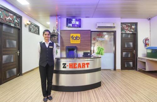 New Delhi Hotel | FabHotel Z Heart