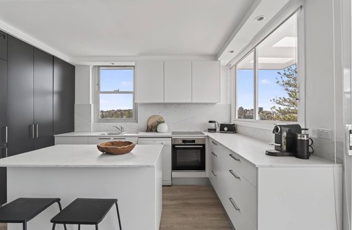 Manly Apartment | Fabulous New Beachfront with Stunning Beach Views
