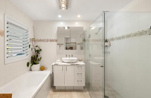 Rosebank House | Fairview