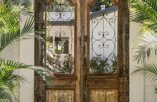 Rosebank House | Fairview