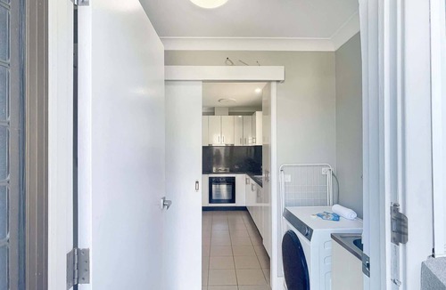 Batehaven House | Family 3-Bed Retreat Near Batehaven Beach