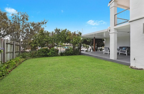 Buddina House | FANTASTIC BUDDINA DUPLEX
