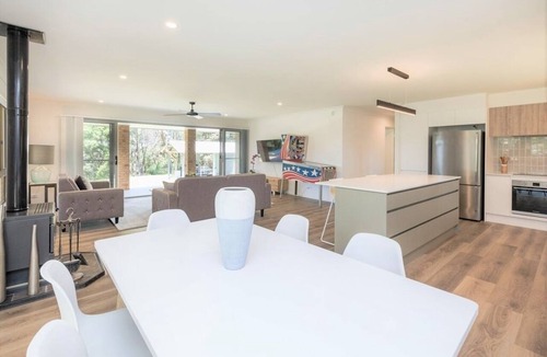 Clothiers Creek Apartment | Farm-Stay House - Amazing Views