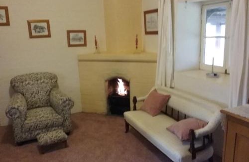 Marrangaroo Bed & Breakfast | Fernbrook Cottage