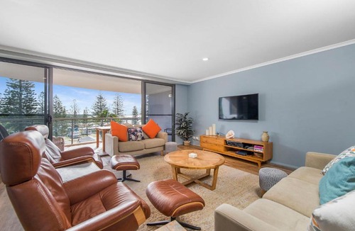 Port Macquarie Apartment | Flightdeck 301 5-7 Clarence Street