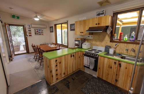 Wonoka Bed & Breakfast | Flinders Ranges Bed and Breakfast