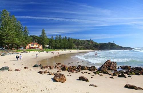 Flynns Beach Apartment | Flynns Beach Resort