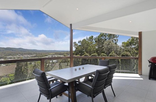 Forresters Beach House | For - Resters