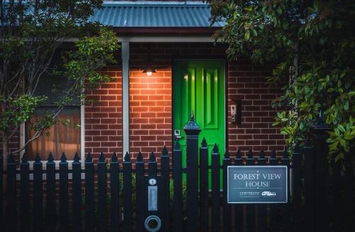 Castlemaine House | Forest View