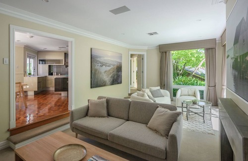 Stirling House | Forest View House