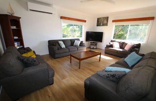 Allingham House | Forrest Beach Getaway - family holiday haven