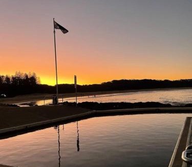 Black Head Apartment | Forster Luxury Beachfront Escape Steps to the Sand