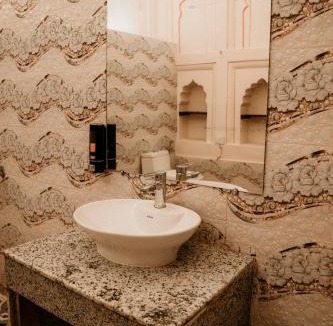 Charkhari Hotel | Fort Mangal Garh Palace
