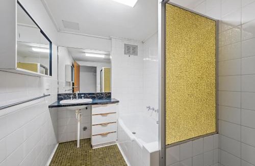 Port Macquarie Apartment | Fountain Court 19